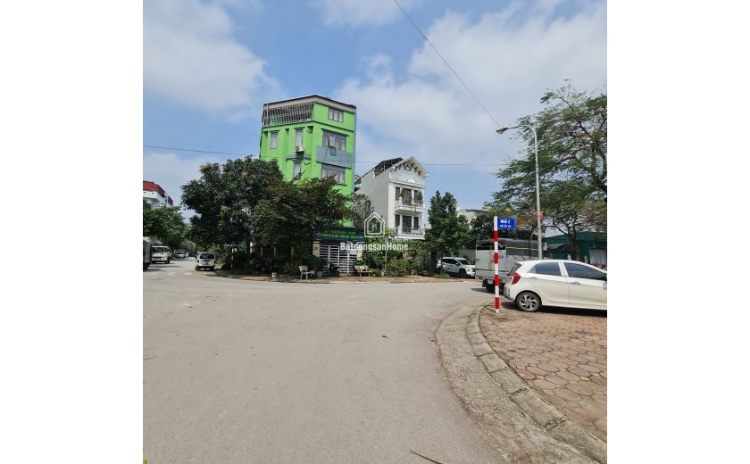 Bán nhà 3 tầng sổ 185m2 tại Đa Tốn, Gia Lâm. Đường 13m khu trung tâm. Lh 0989894845